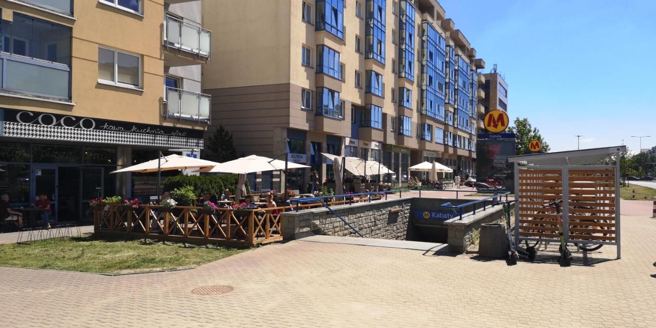 Classic Apartament Metro Kabaty وارسو المظهر الخارجي الصورة